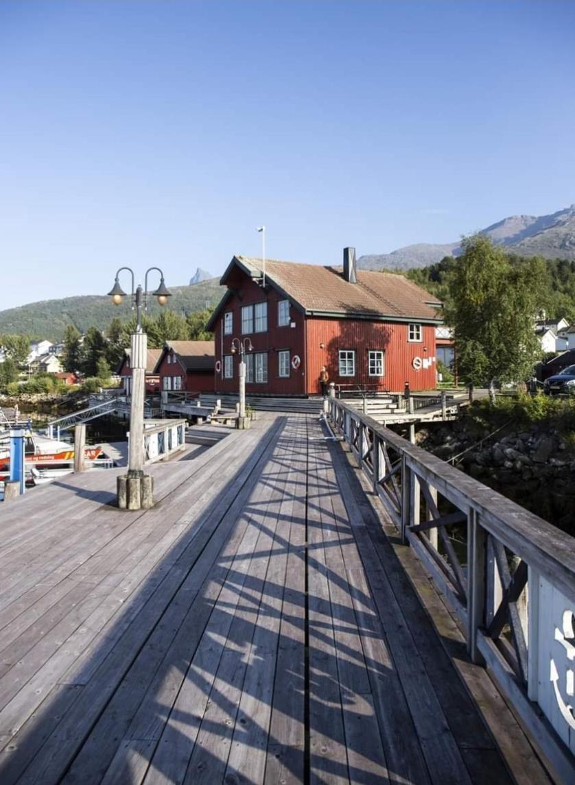 Koselig Leilighet I Narvik Sentrum 5 Soveplasser Gratis Parkering Og Gratis Internett 외부 사진